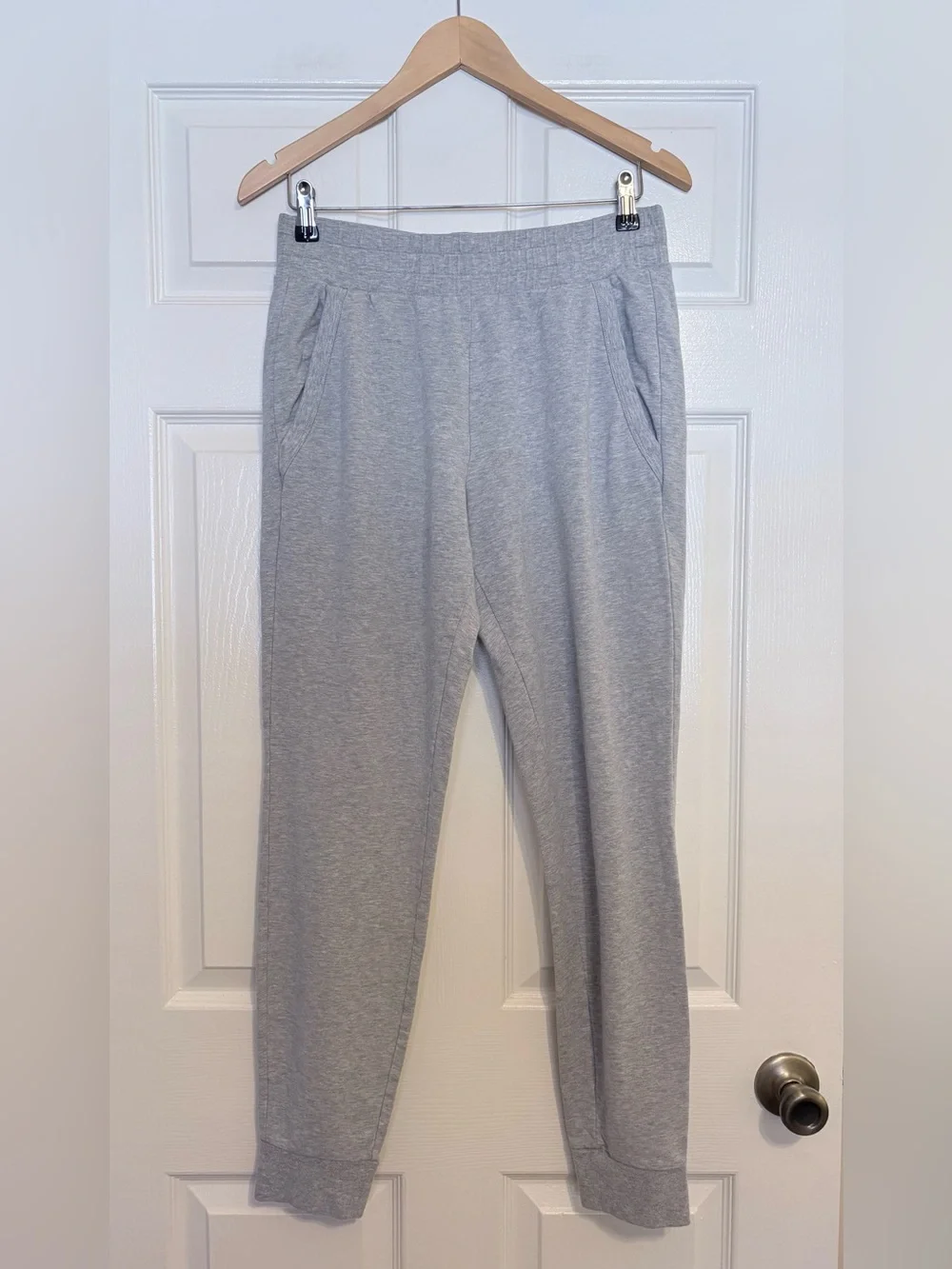 ALO Yoga Women’s Grey Elastic-Waist Joggers w Pockets M